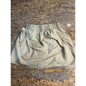 Born Outdoor Skort M Green Utility Pockets Elastic Waist Athleisure Mini Skirt